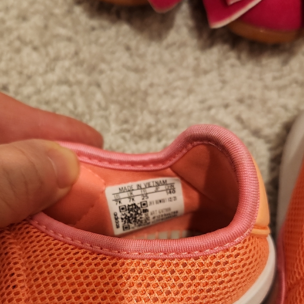 Kids' Multi-Color Shoe Set - Picture 2 of 9